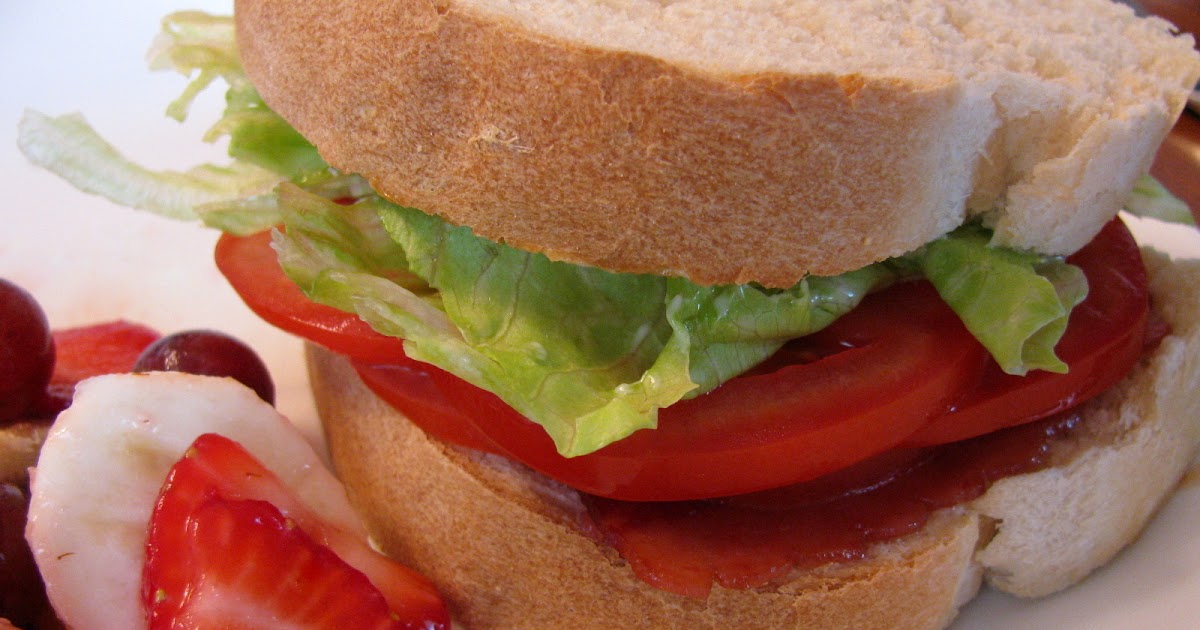 BLT Sandwich {Bacon, Lettuce, and Tomato}