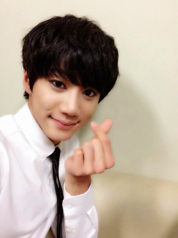 U-KISS KEVIN: U-Kiss Jun Twitter Update (140801-140831)