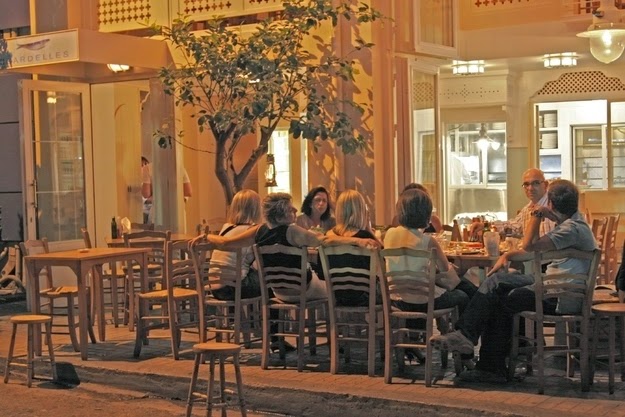 6. For Greeks, time with family and friends always comes first. - 49 Reasons To Love Hellas (Greece) 6. For Greeks, time with family and friends always comes first. - 49 Reasons To Love Hellas (Greece)