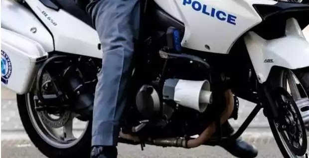 Παγίδες θανάτου μουσουλμάνων κατά Ελλήνων αστυνομικών – Δείτε τις φωτογραφίες Παγίδες θανάτου μουσουλμάνων κατά Ελλήνων αστυνομικών – Δείτε τις φωτογραφίες