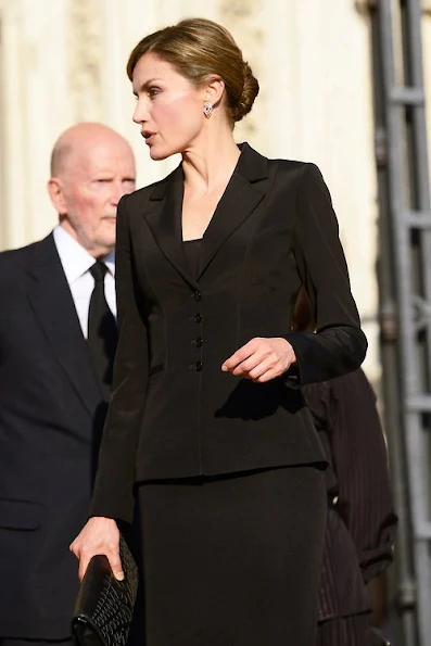 King Felipe VI of Spain and Queen Letizia of Spain, King Willem-Alexander and Queen Maxima, King Juan Carlos and Queen Sofia, Princess Beatrix, Princess Laurentien, King Simeon Borisov Sakskoburggotski and Margarita Gomez-Acebo, Miriam Ungria and Sons