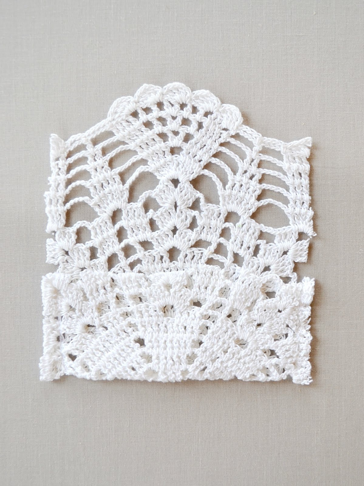 the pink couch Doily Envelope Tutorial