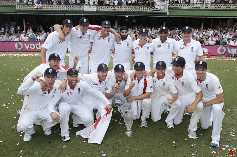 Photo & Wallpaper: ENGLAND CRICKET TEAM 2011