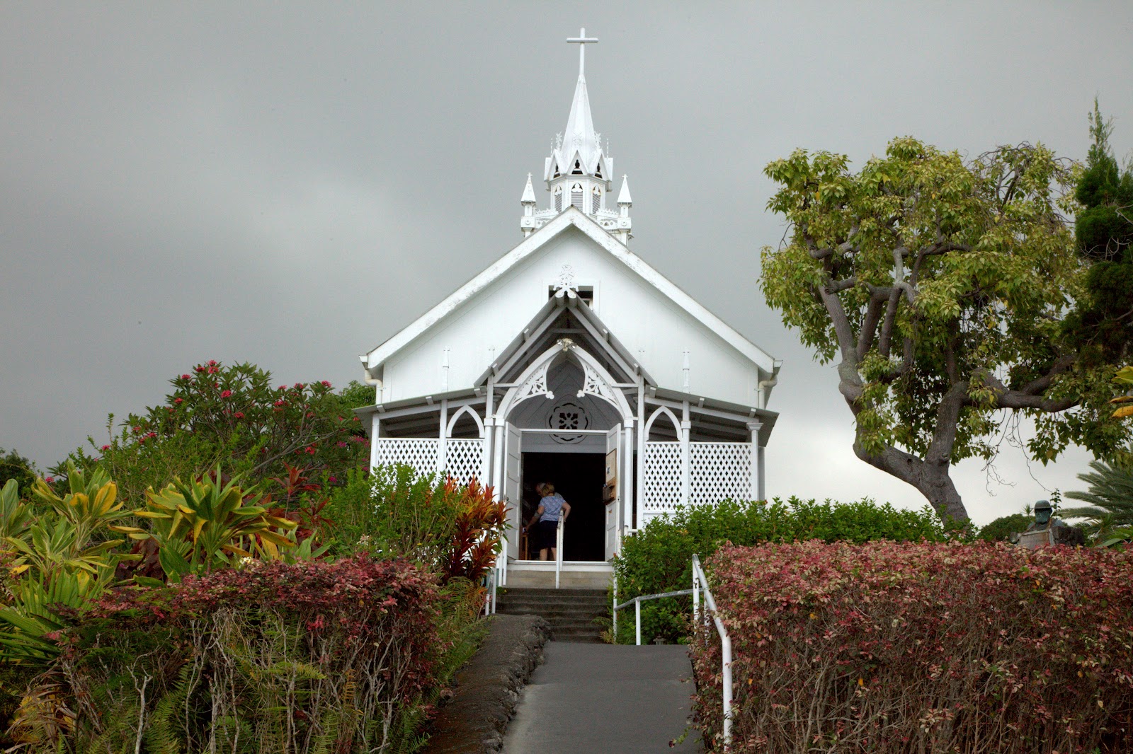 A Visit to Tomorrow Hawaiian Churches