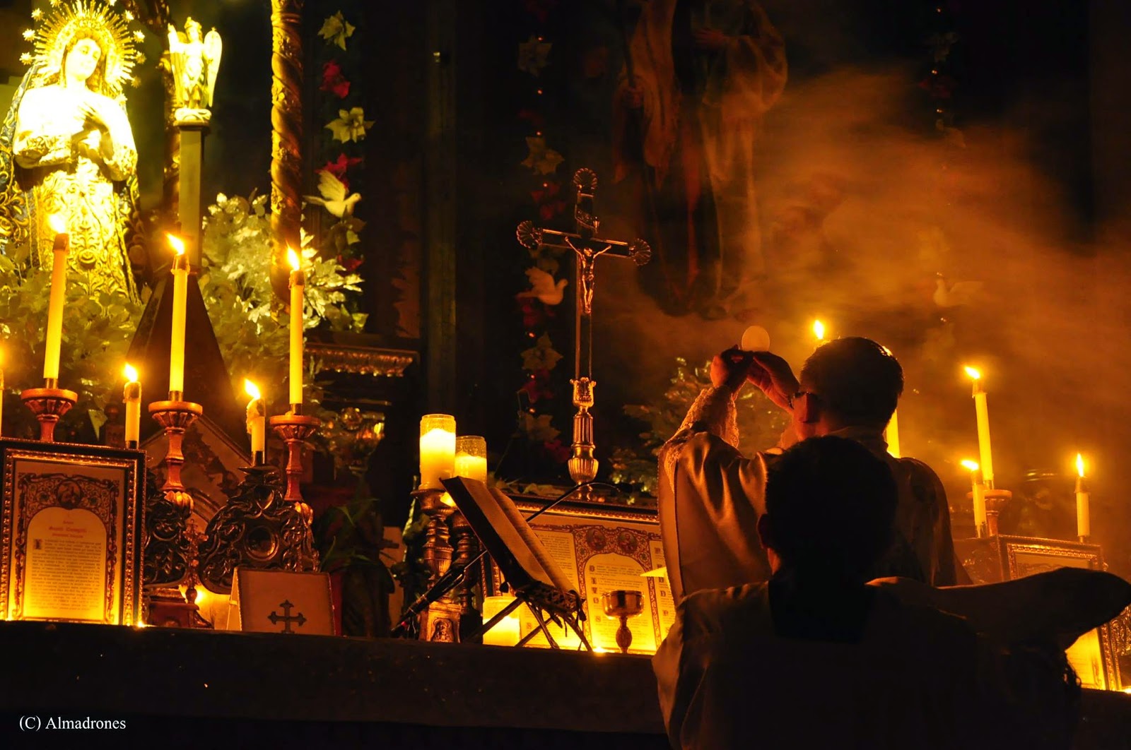 RORATE CÆLI The Glory of the Rorate Mass