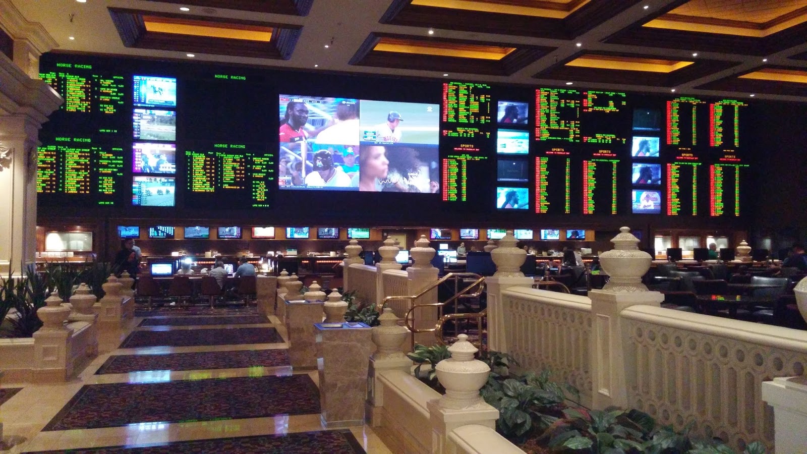 Roberts Football Notes Las Vegas sports books bounce back in week 2