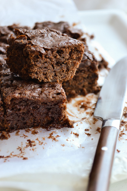 Eggless Brownies Recipe with step by step pictures kurryleaves