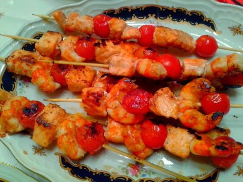 Brochetas De Salmón Y Langostinos
