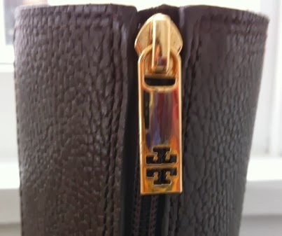 tory burch zipper pull