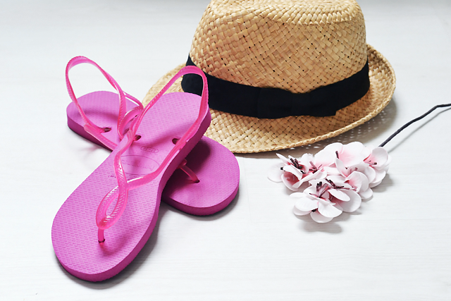 Summertime with havaianas