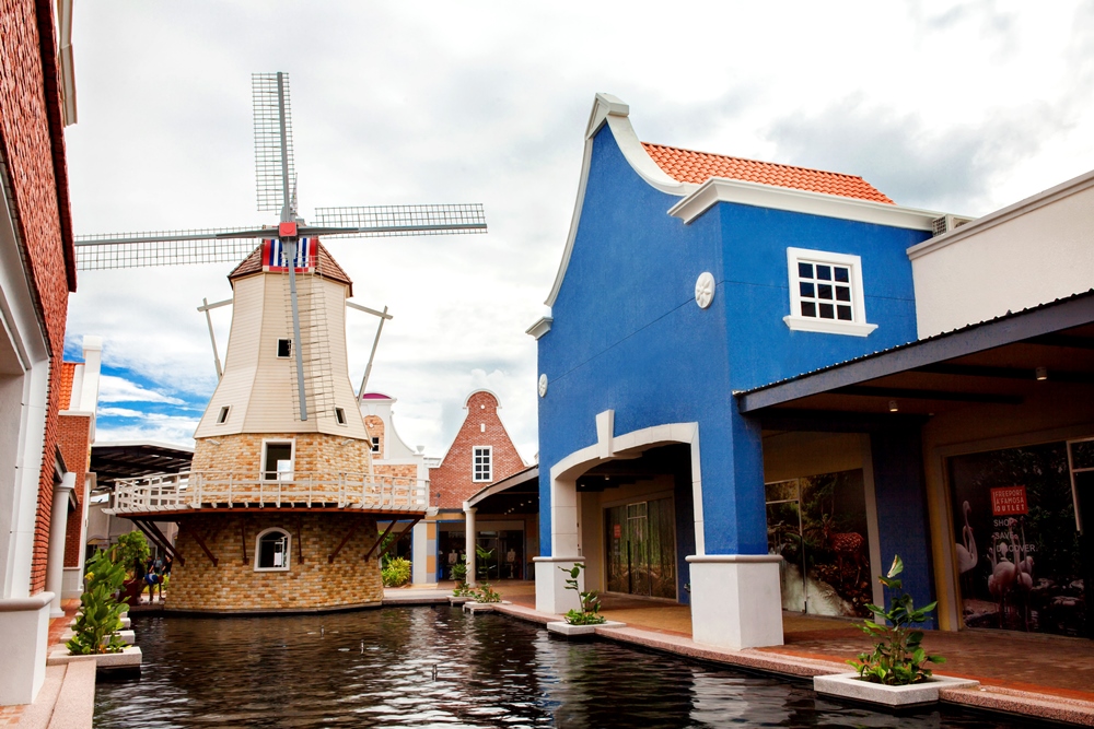 Out & About Shopping at Freeport A’Famosa Outlet, Malacca It's my life.