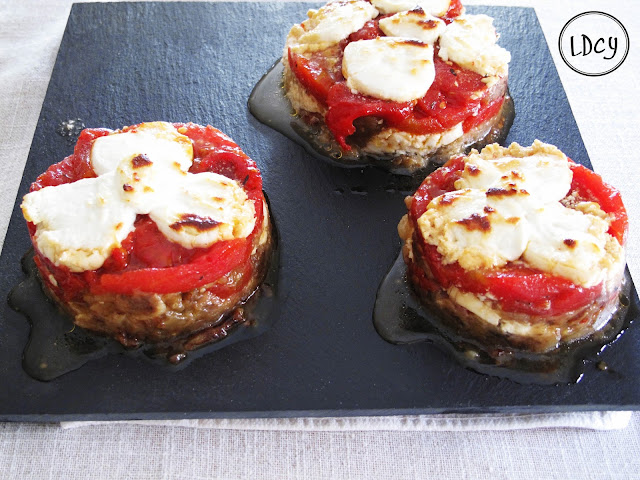 Pastel De Berenjena Con Tomate Y Queso.
