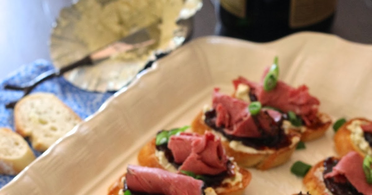 ValSoCal Roast Beef Crostini