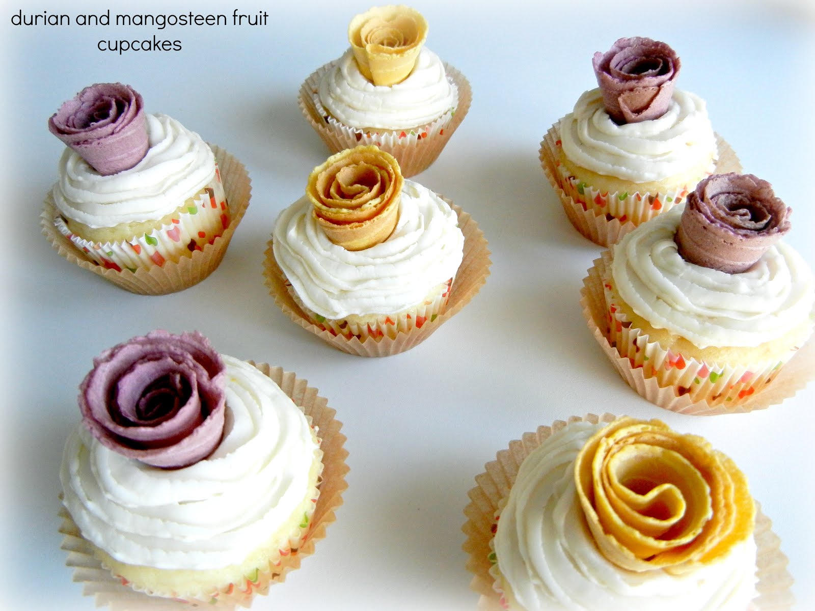 Sugar Swings! Serve Some durian and mangosteen fruit cupcakes.....!
