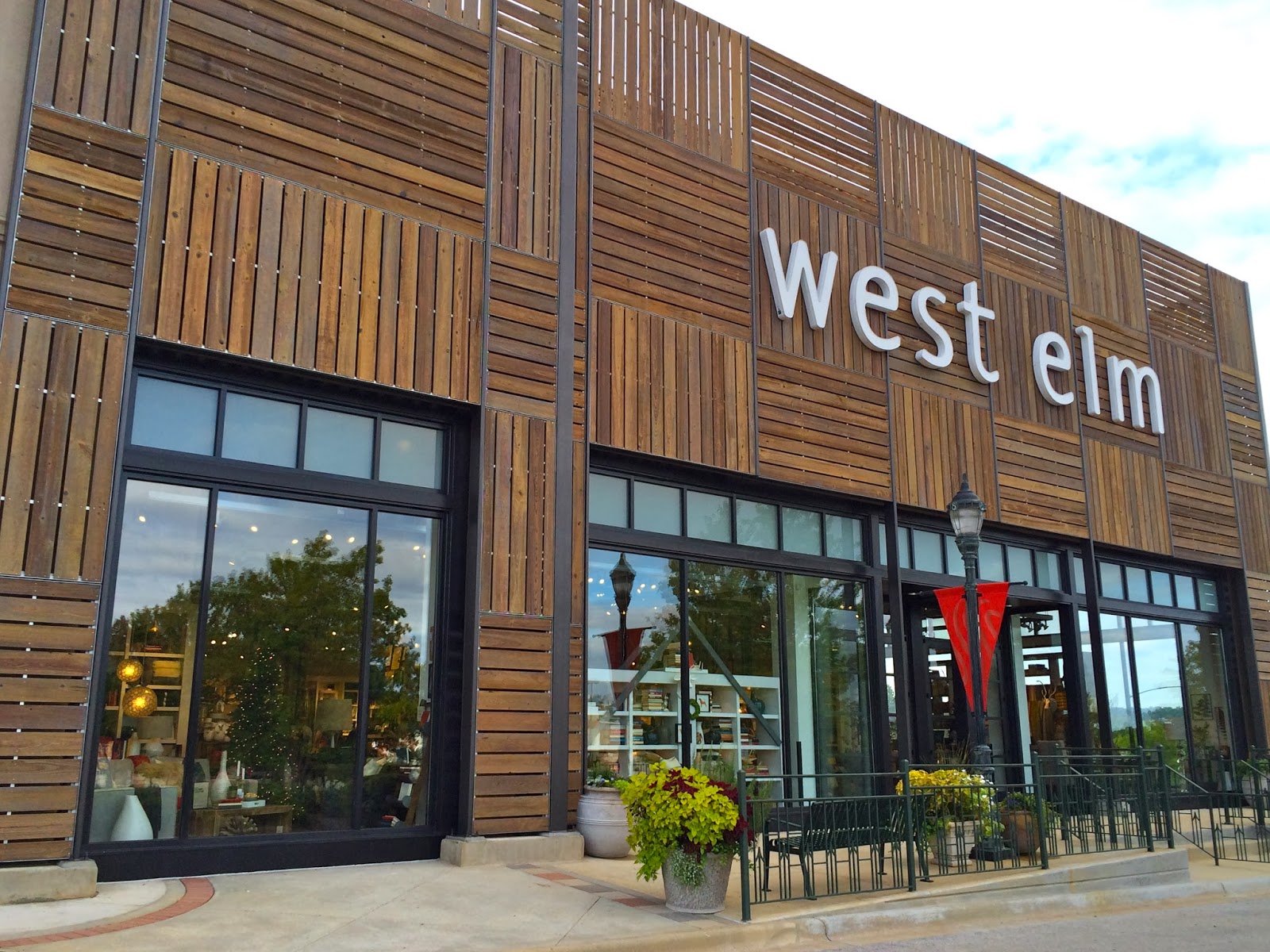 grass stains: West Elm opened in Birmingham!