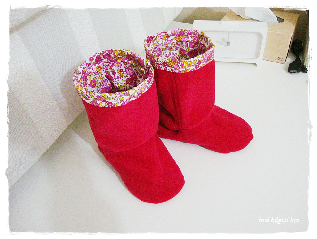 inci küpeli kız ev botu