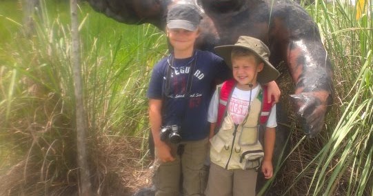 Ashley Quite Frankly: Skunk Ape Research Expedition