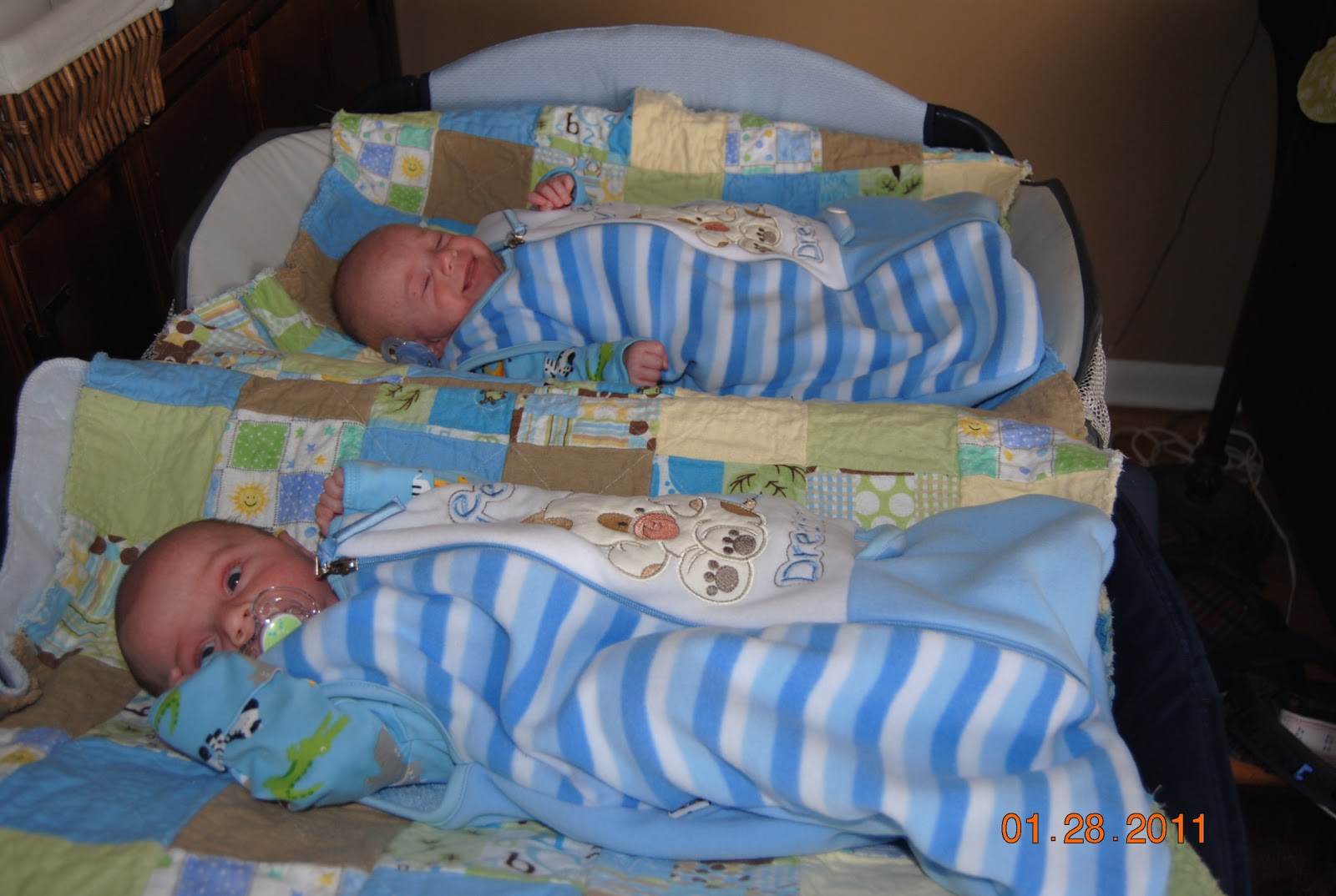 Can Twins Share A at Joe Wilbanks blog