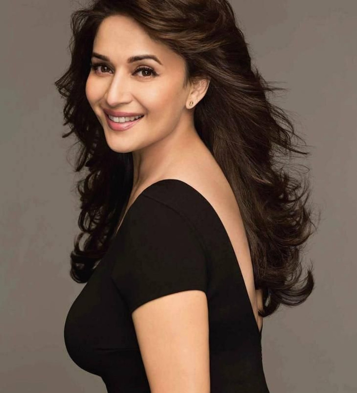Beautiful Madhuri Dixit Hd Wallpaper - Beautiful Desktop HD Wallpapers