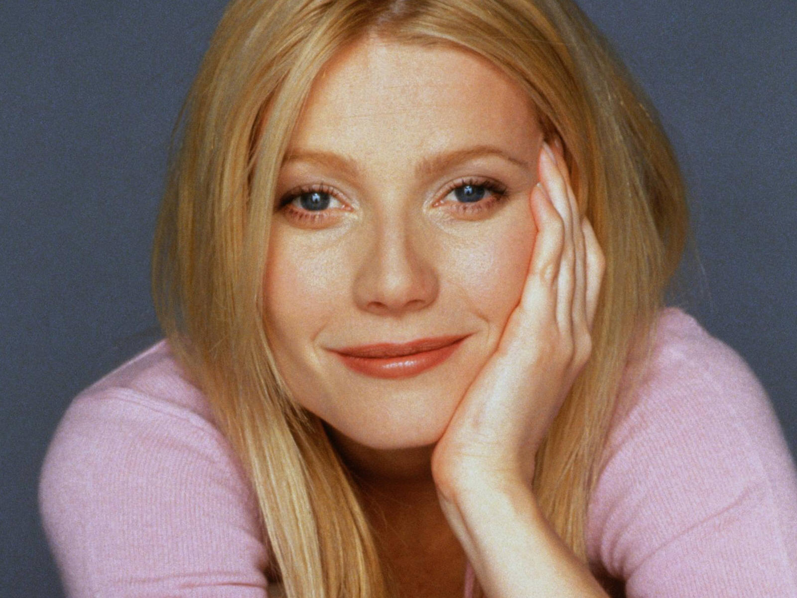 http://1.bp.blogspot.com/-wZ-SSIfiNrE/TtgShW2VV1I/AAAAAAAAHlQ/xiYc4uKXxKQ/s1600/gwyneth.jpg