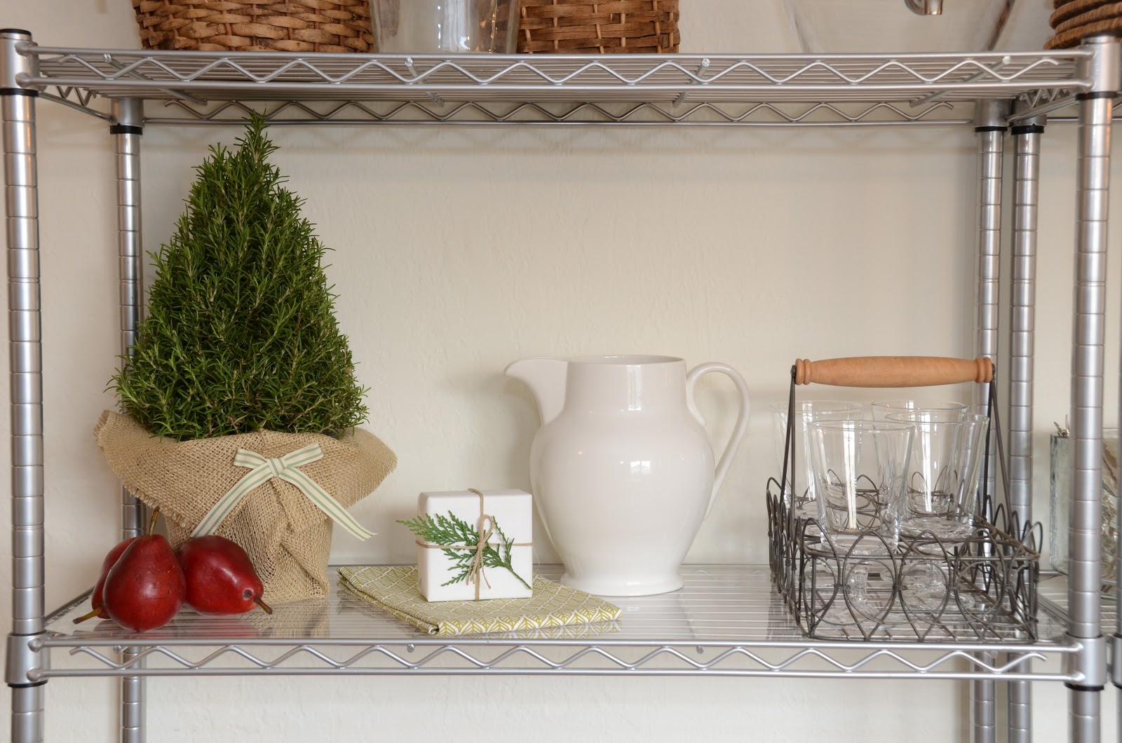 IRON & TWINE Metro Shelving