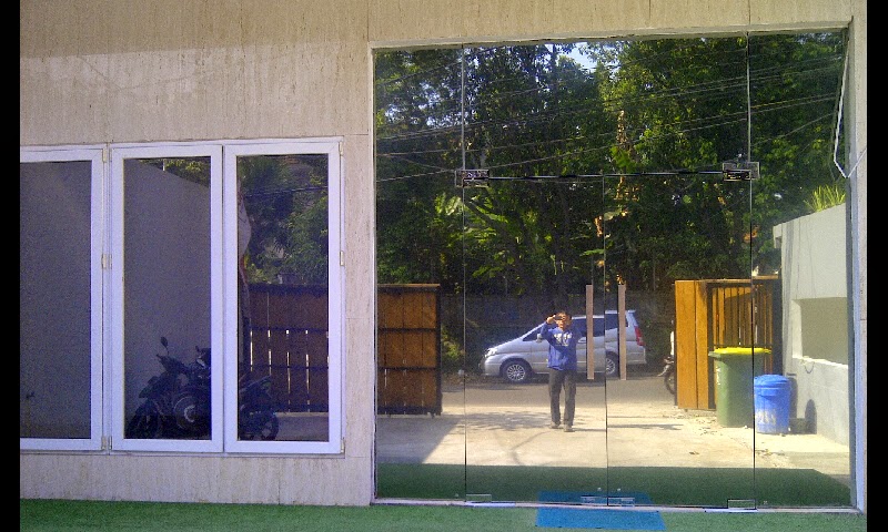 jual jasa pasang kaca rumah dan gedung one way cermin jual jasa pasang kaca rumah dan gedung one way cermin
