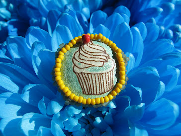 ring of cupcake love