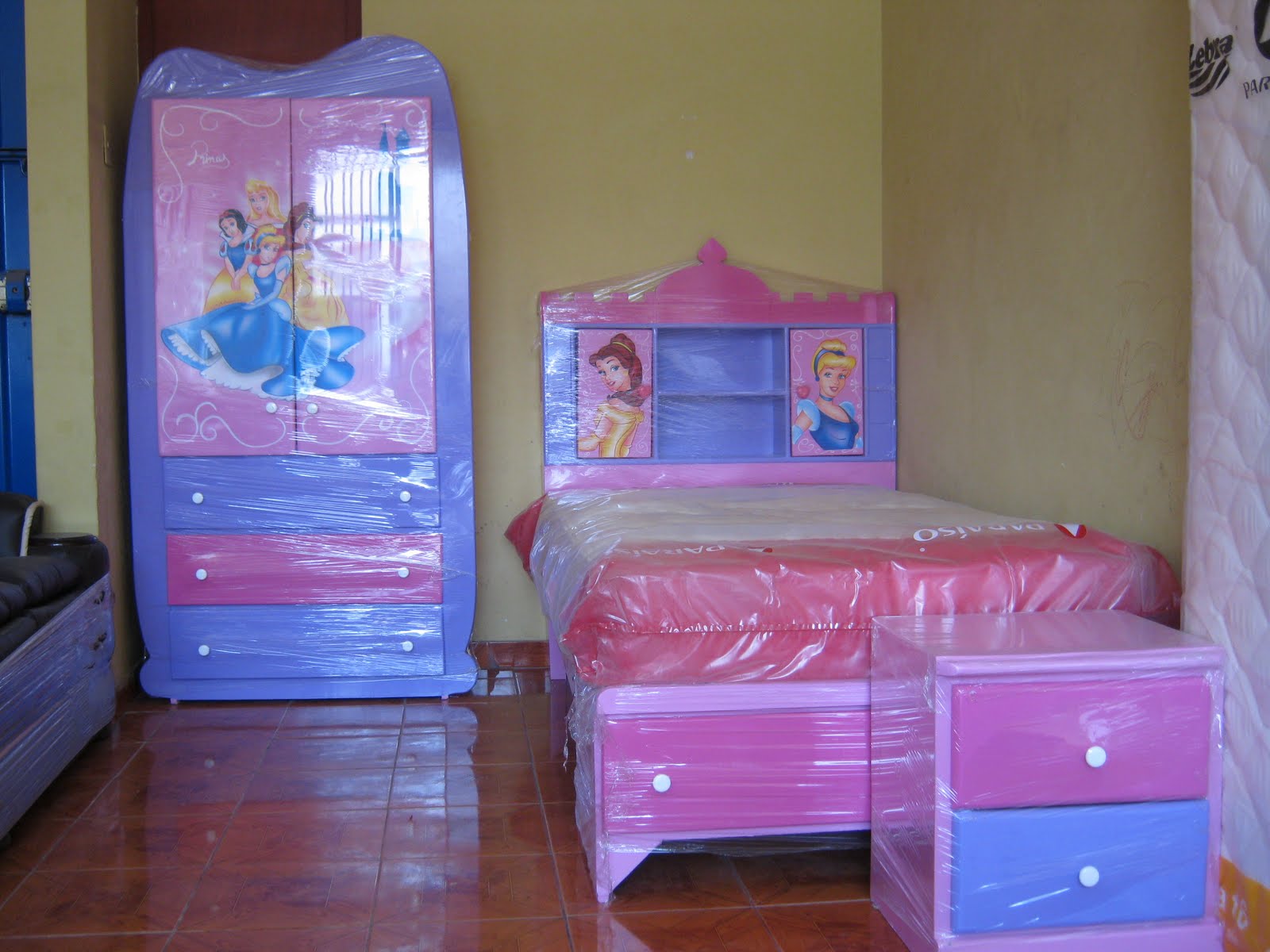 CATOLOGO ON LINE: dormitorio de niña PRINCESITA.