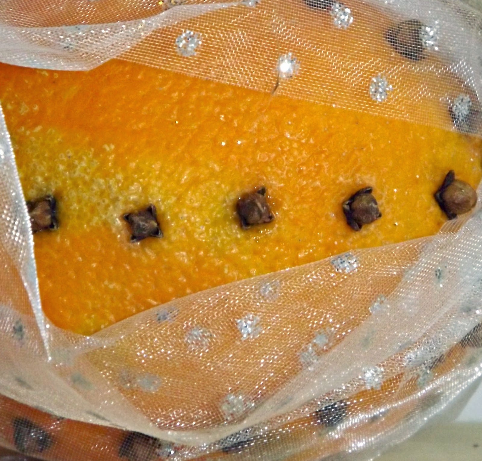 Heartedly Handcrafted DIY Air Freshener Orange and Clove Pomander Balls