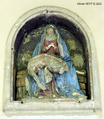 DOMGERMAIN (54) - La chapelle Saint-Maurice - Pietà