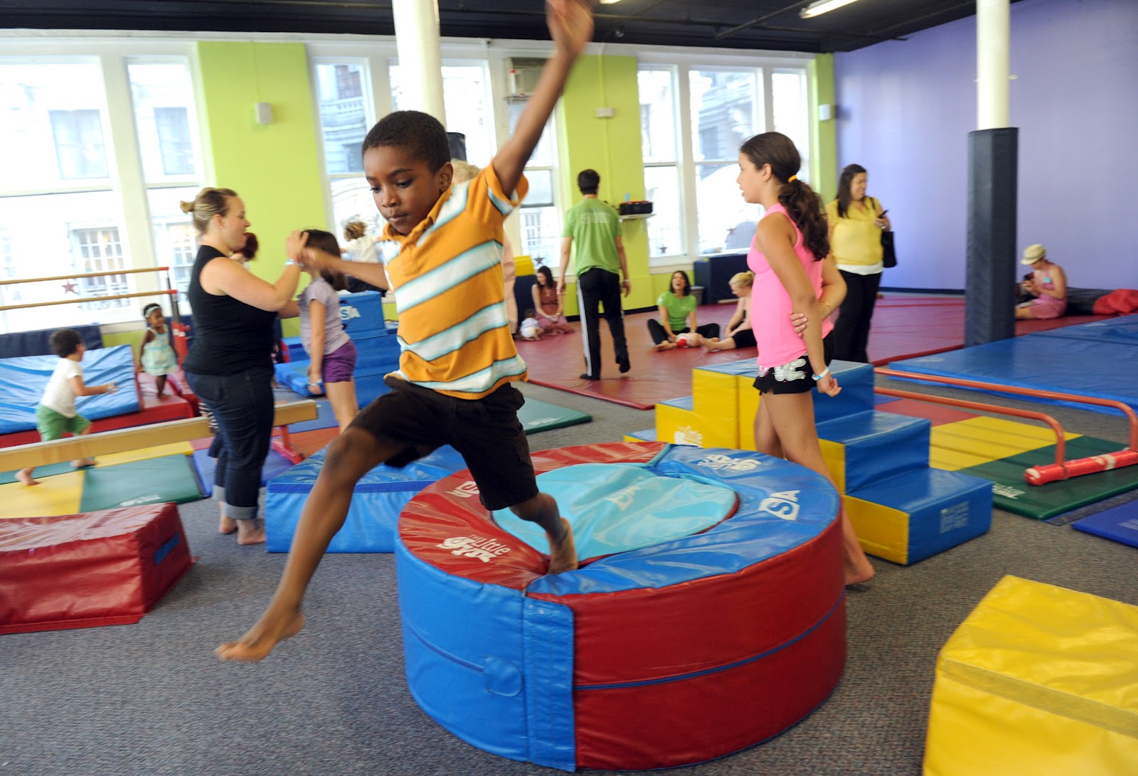 Our adventure to The Little Gym 4 Hats and Frugal