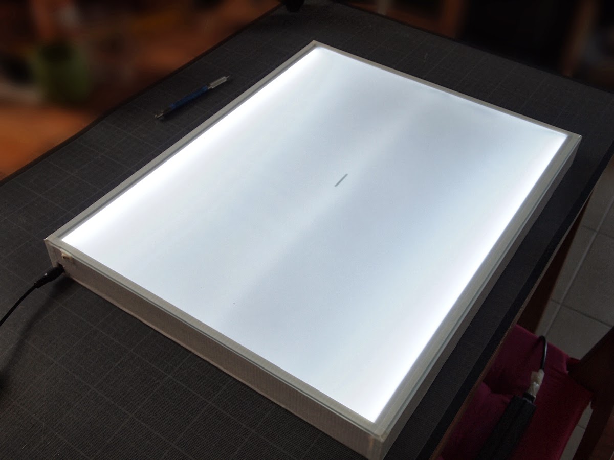 La Fabrique d'Itsmil Fab table lumineuse 40x50