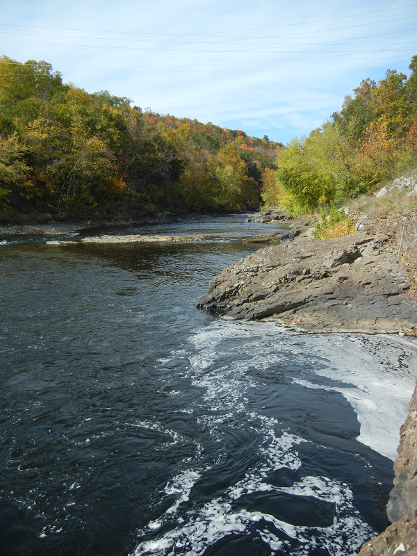 Farmington Valley Homeschool Hikers East Granby Cowles Park to