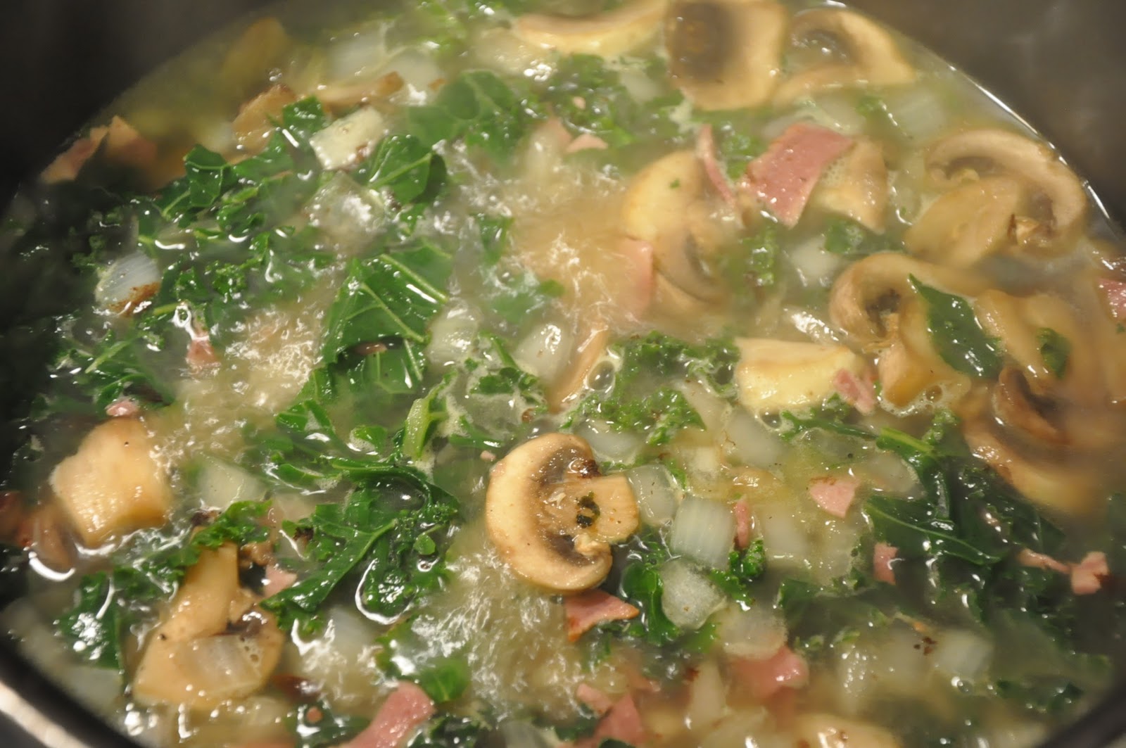 What's Cooking at Richard's ?? Greens, Beans and Turkey Bacon Soup