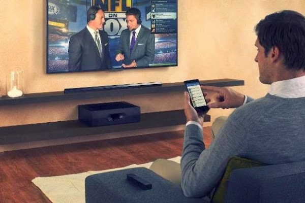 Menggunakan Smartphone saat Menonton TV Menurunkan IQ? Menggunakan Smartphone saat Menonton TV Menurunkan IQ?