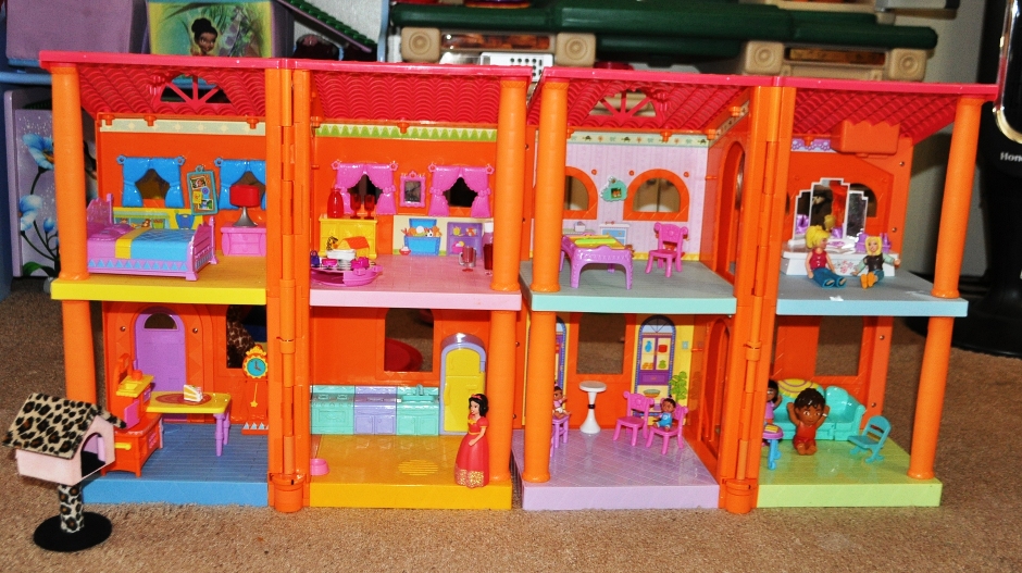 dora talking dollhouse