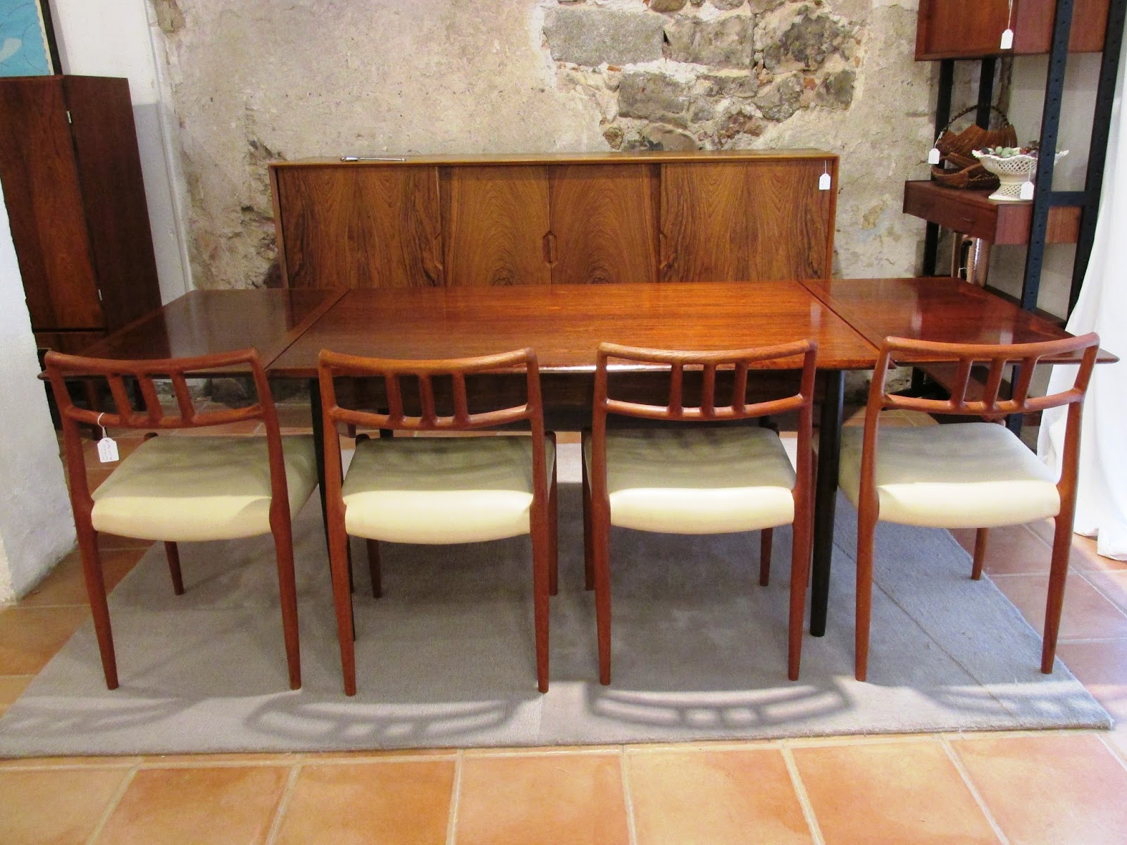 Colección Siglo XX. Antigüedades y Diseño.: Mesa danesa de palosanto