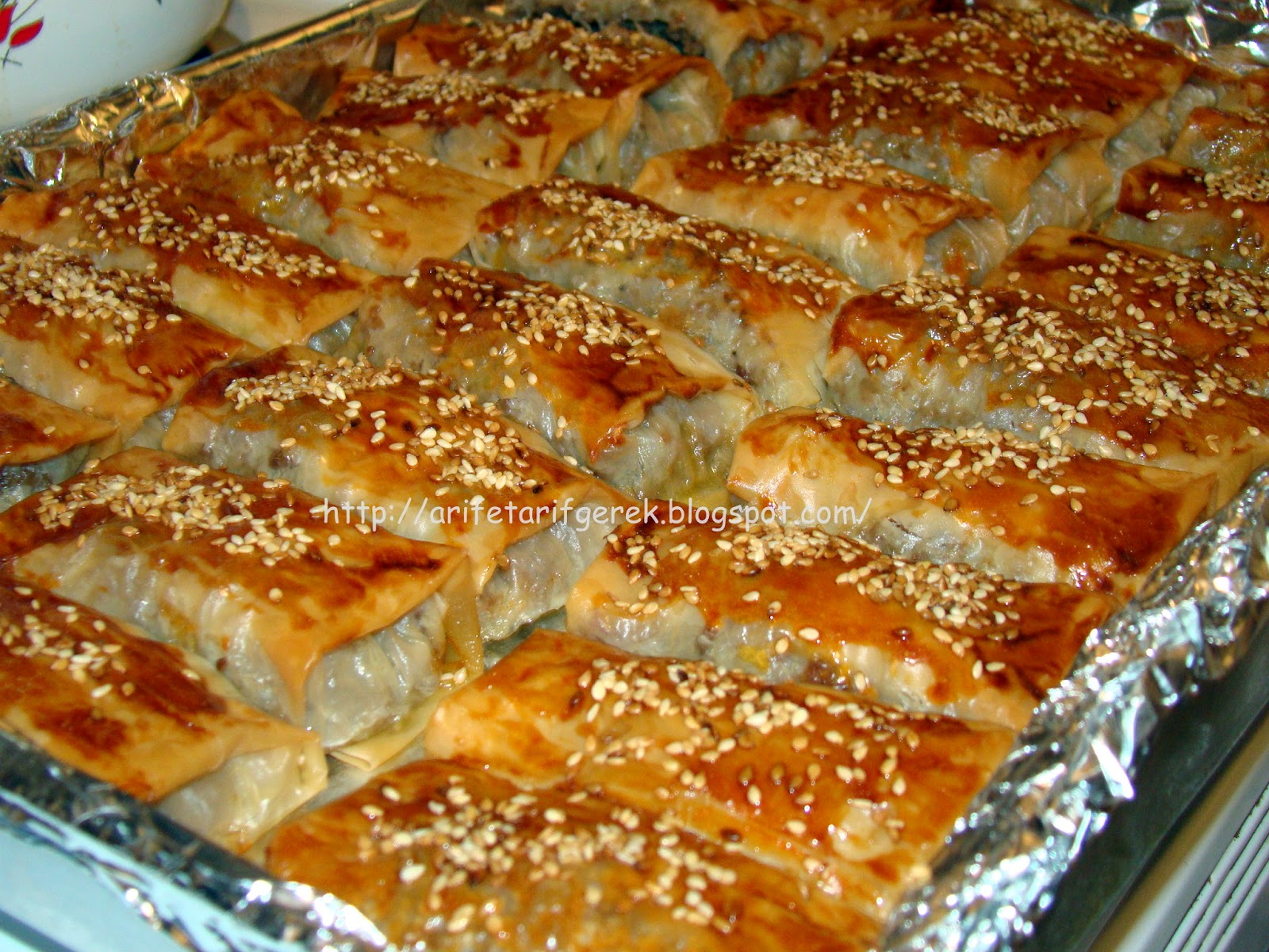 ARIFE TARIF GEREK Fillo Yufka dan Kiymali Borek