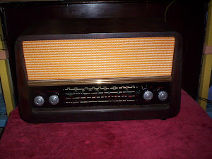Rádio RCA (americano) valvulado
