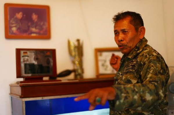 Tatang Koswara "Sniper Terbaik Indonesia" Tatang Koswara "Sniper Terbaik Indonesia"