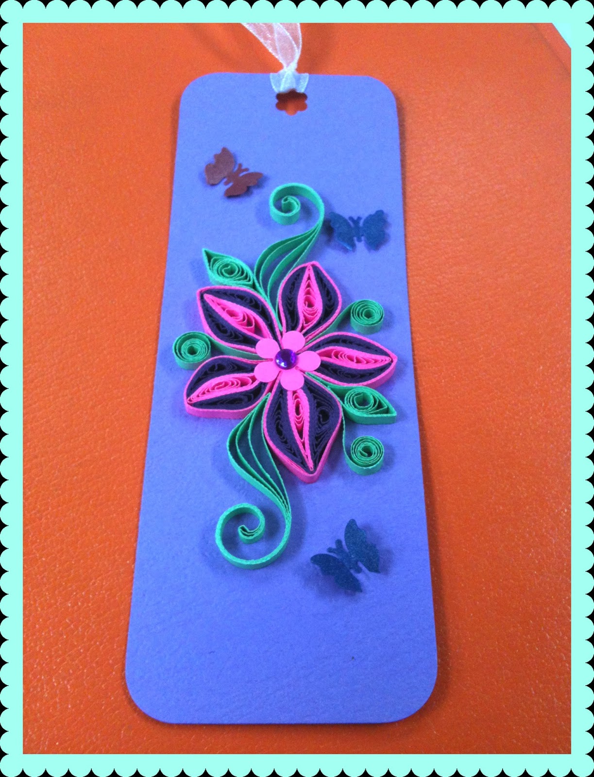 Crafty Diva's QUILLING BOOKMARK