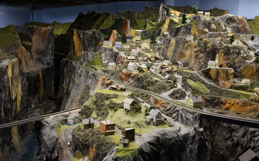 World Of Technology Northlandz the world's biggest model railroad