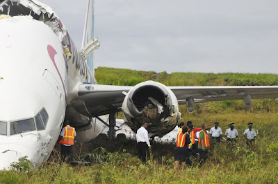 [Internacional] Fotos do Acidente da Caribbean Airlines 737_800+-+Caribbean+Airlines+-+Guiana+-+jul2011_+%25287%2529