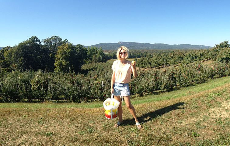 Crazy mountain views, nature, Upstate New York, apple picking at Dressel Farms, beautiful fall day, autumn Crazy mountain views, nature, Upstate New York, apple picking at Dressel Farms, beautiful fall day, autumn