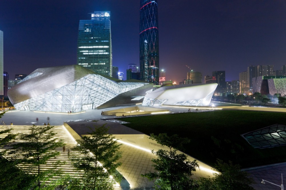 Guangzhou Opera House / By Zaha Hadid Architects HouseVariety