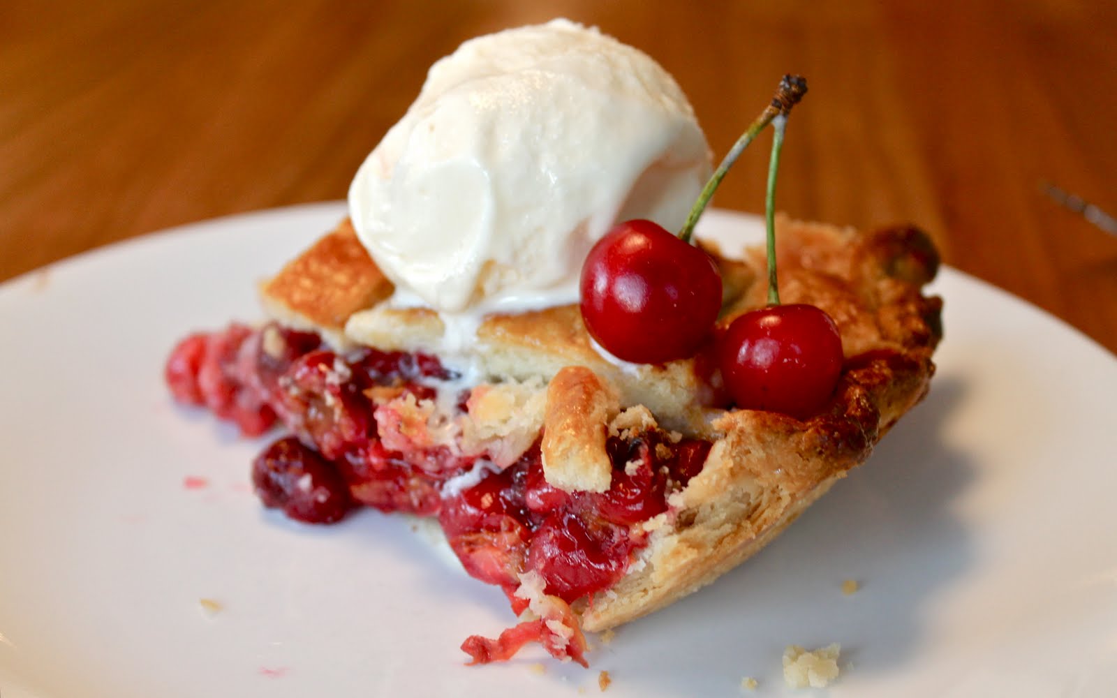 Yammie's Noshery Cherry Pie