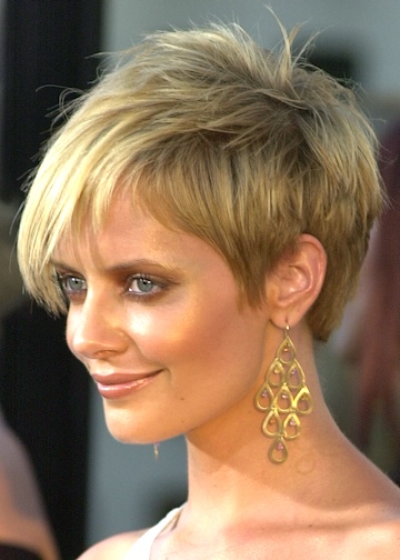 pictures of short hair for 2011. short hair 2011 for women.