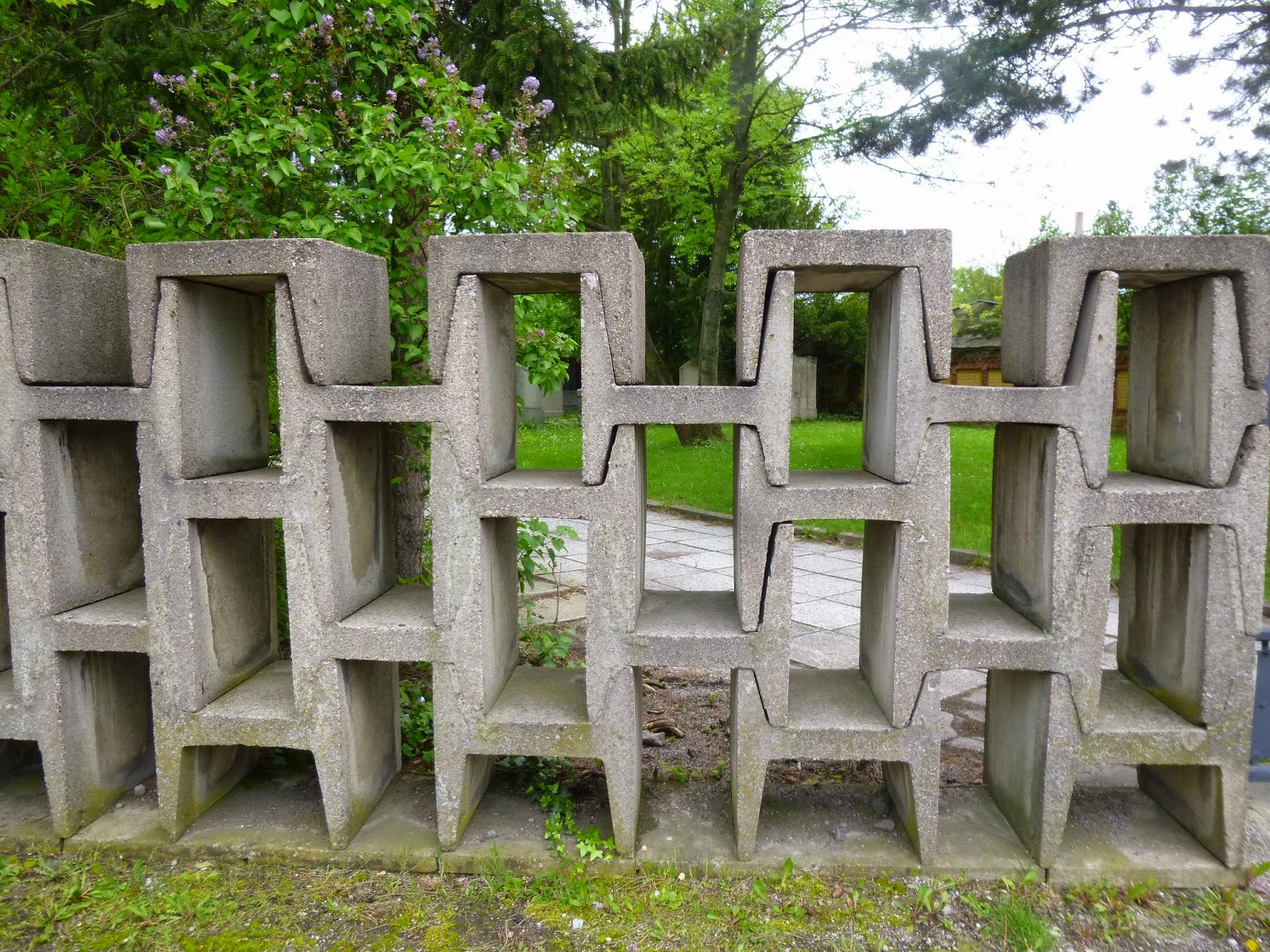 Triumphgemüse: Betonformsteine