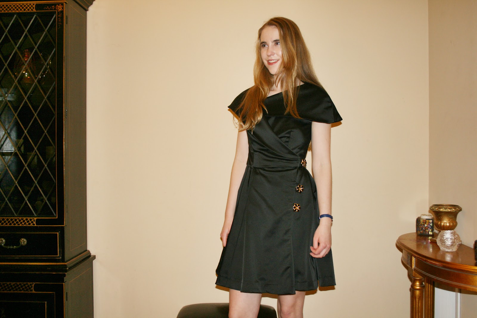 It's not Bragging if you Made It V8465 A Coat without Sleeves