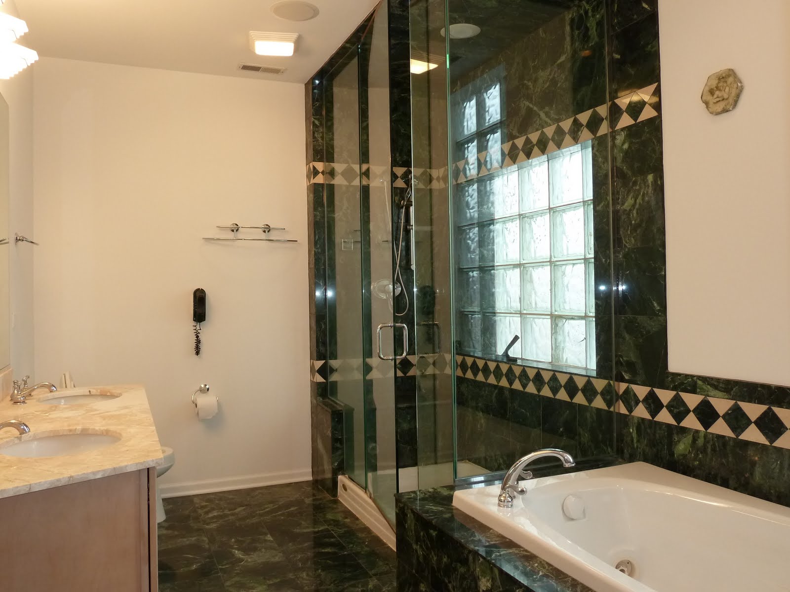 The Chicago Real Estate Local: March 2011